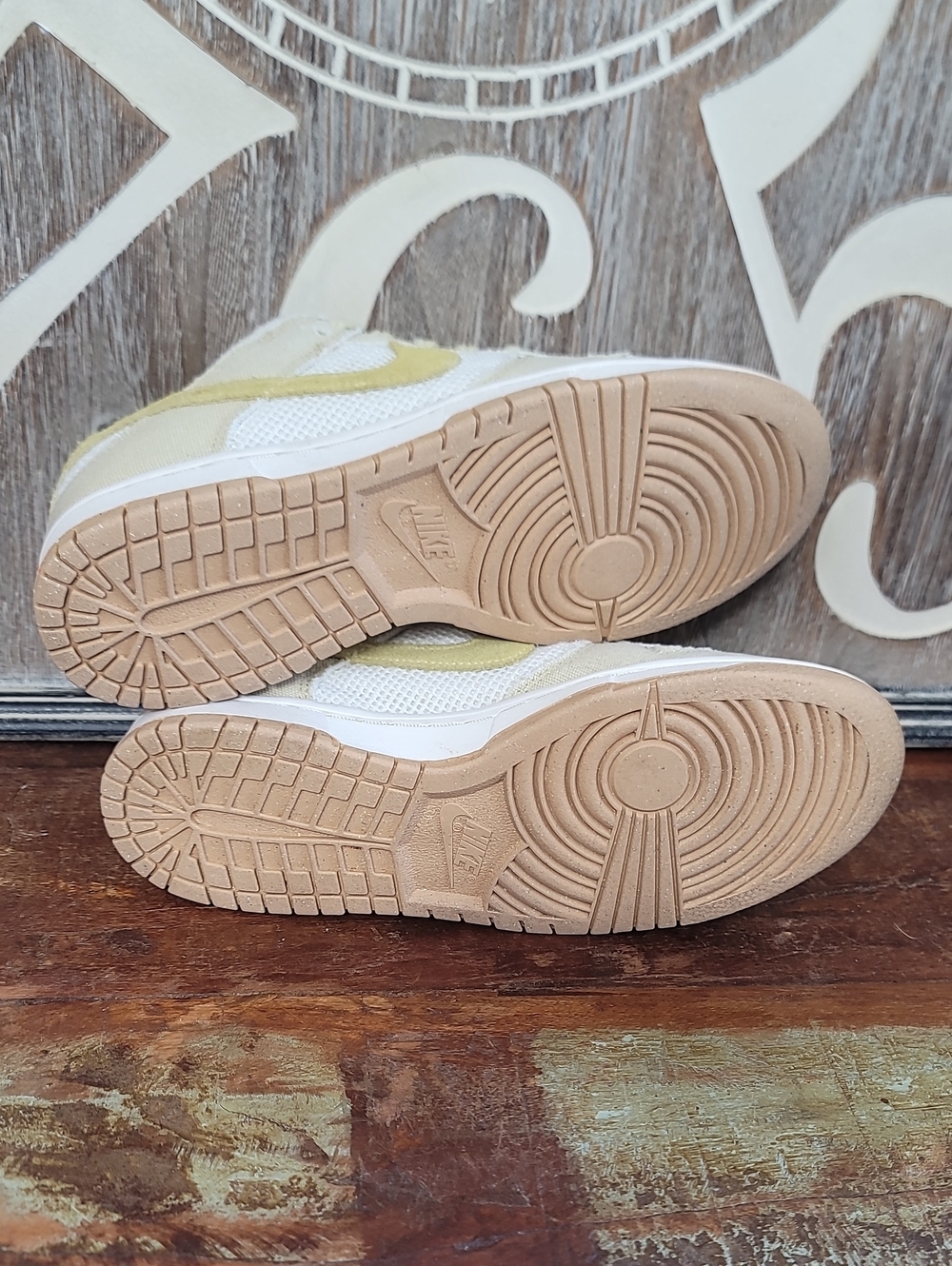 Nike Wmns Dunk Low Next Nature SE "Team Gold/Pale Ivory" Wmns 8.5 Good Cond. - Picture 11 of 15
